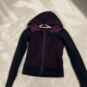 Lululemon Scuba Hoodie, Commuter Denim Black/Plum
